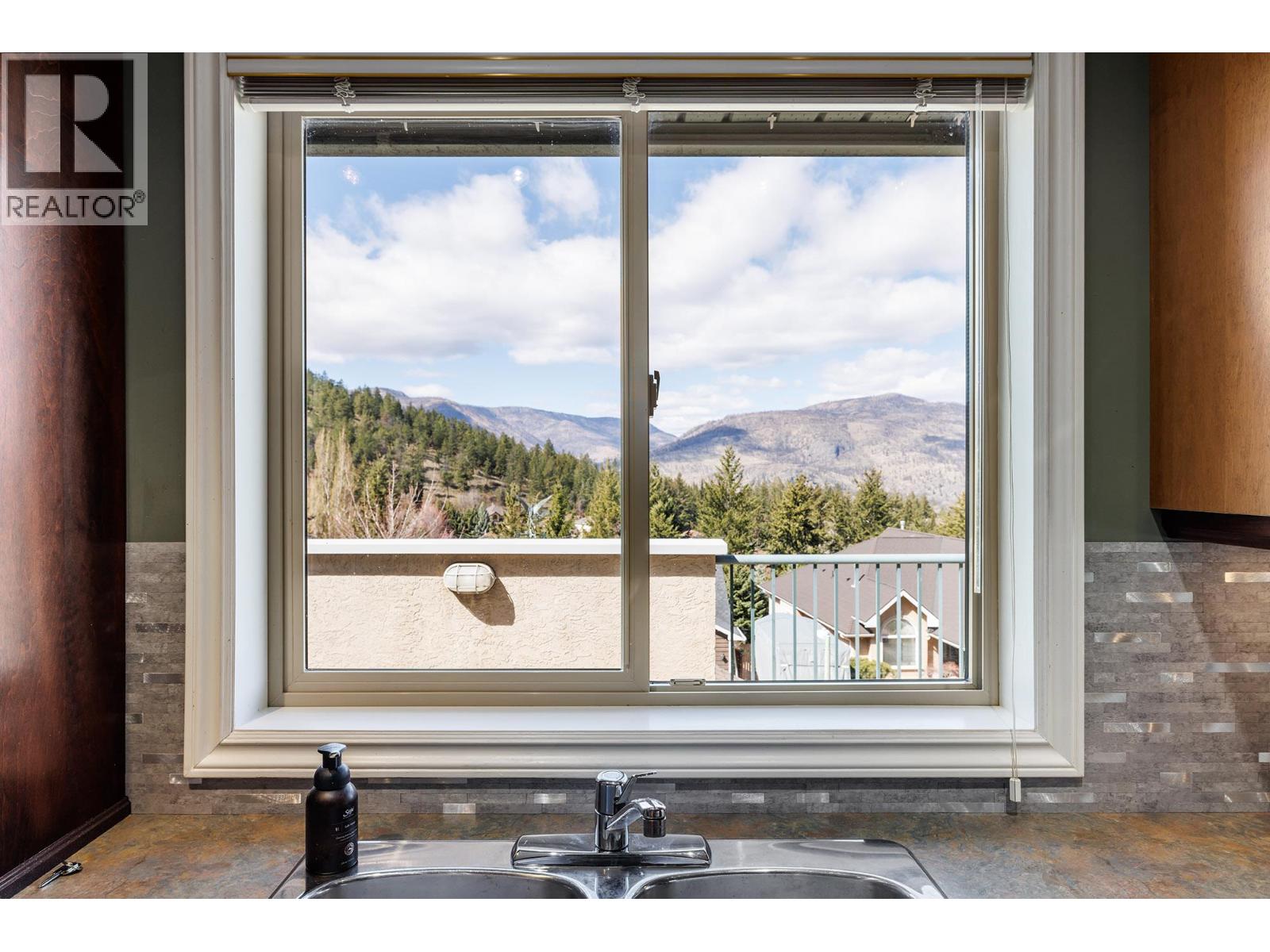  347 Woodwind Court, Kelowna