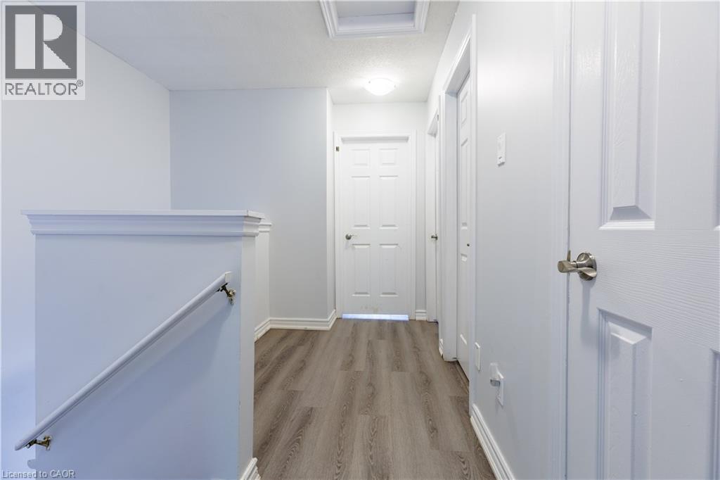 #5 1570 RICHMOND Street - 13