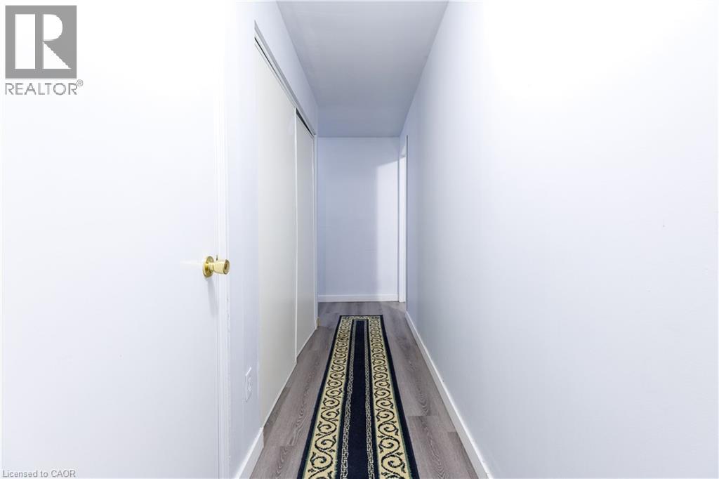 #5 1570 RICHMOND Street - 22
