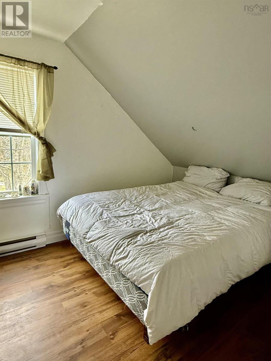 Property 30 of 31 of 1209 Stoney Island