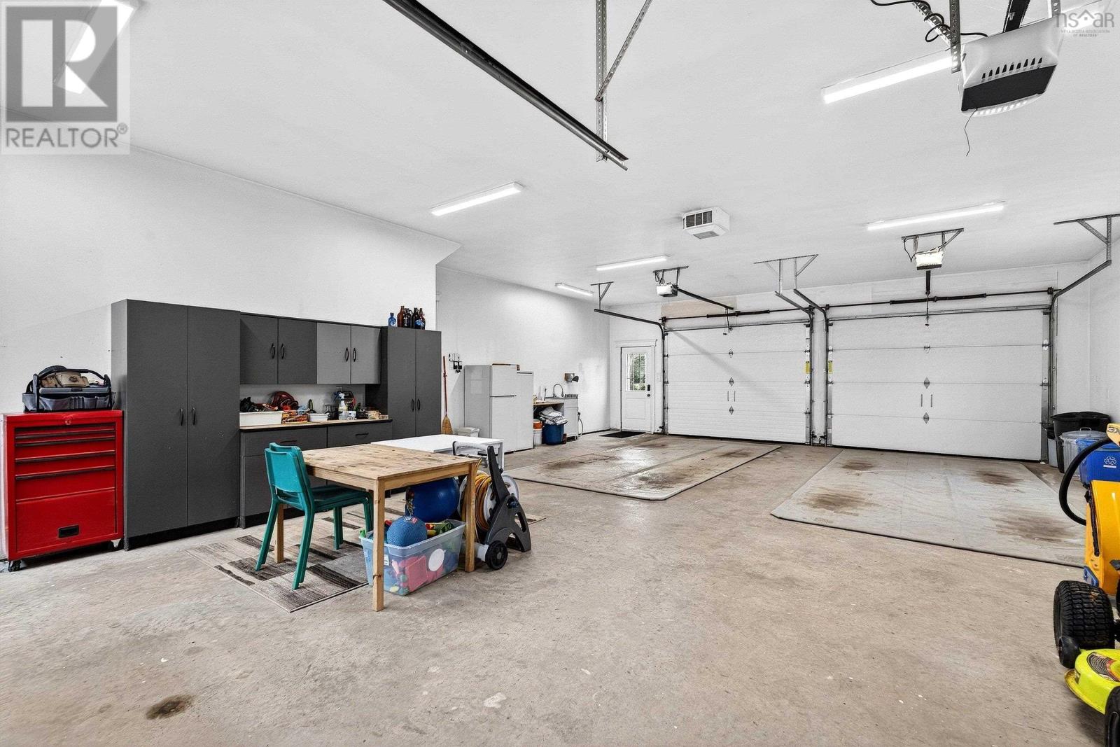 Property 41 of 50 of 26 Cambridge Drive