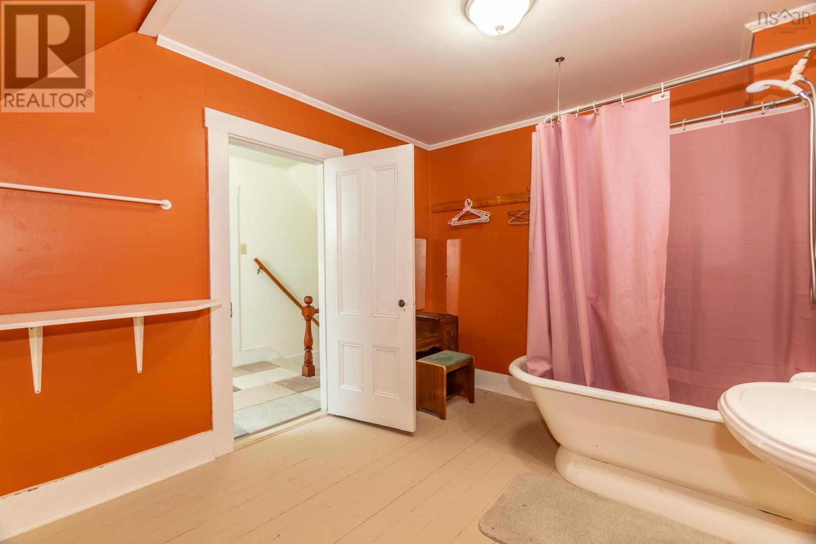 7498 HIGHWAY 340 - 28