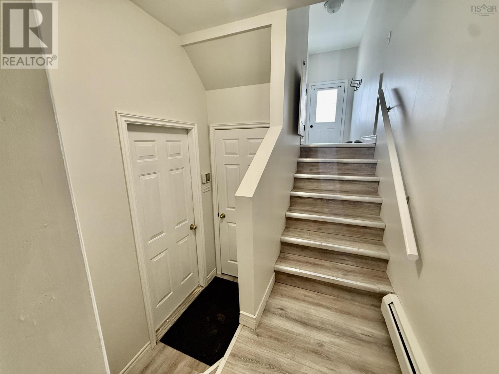 Property 22 of 32 of 16 Albany Terrace