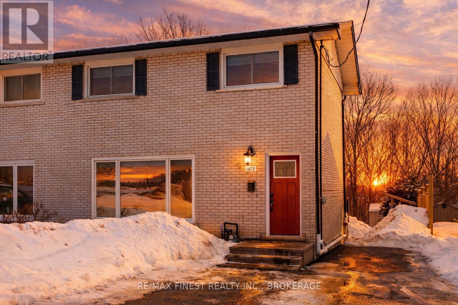 1479 MONTREAL STREET