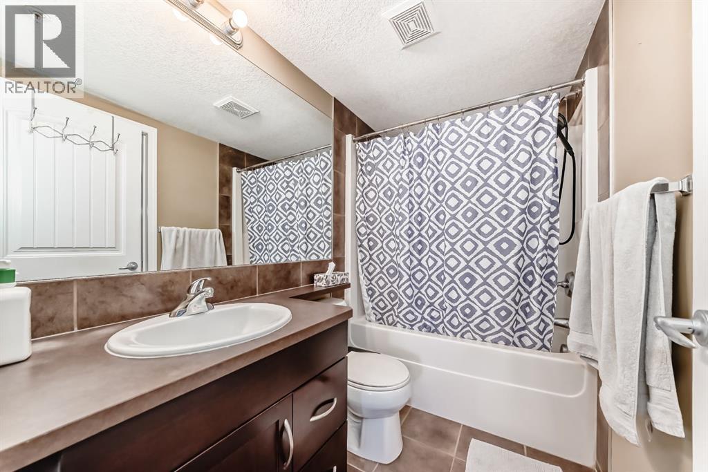 Single Family House for Sale in   Country Village Manor NE Country Hills Village Calgary 