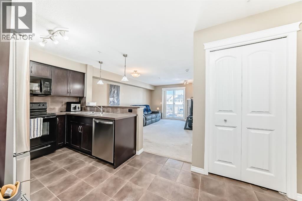 Single Family House for Sale in   Country Village Manor NE Country Hills Village Calgary 