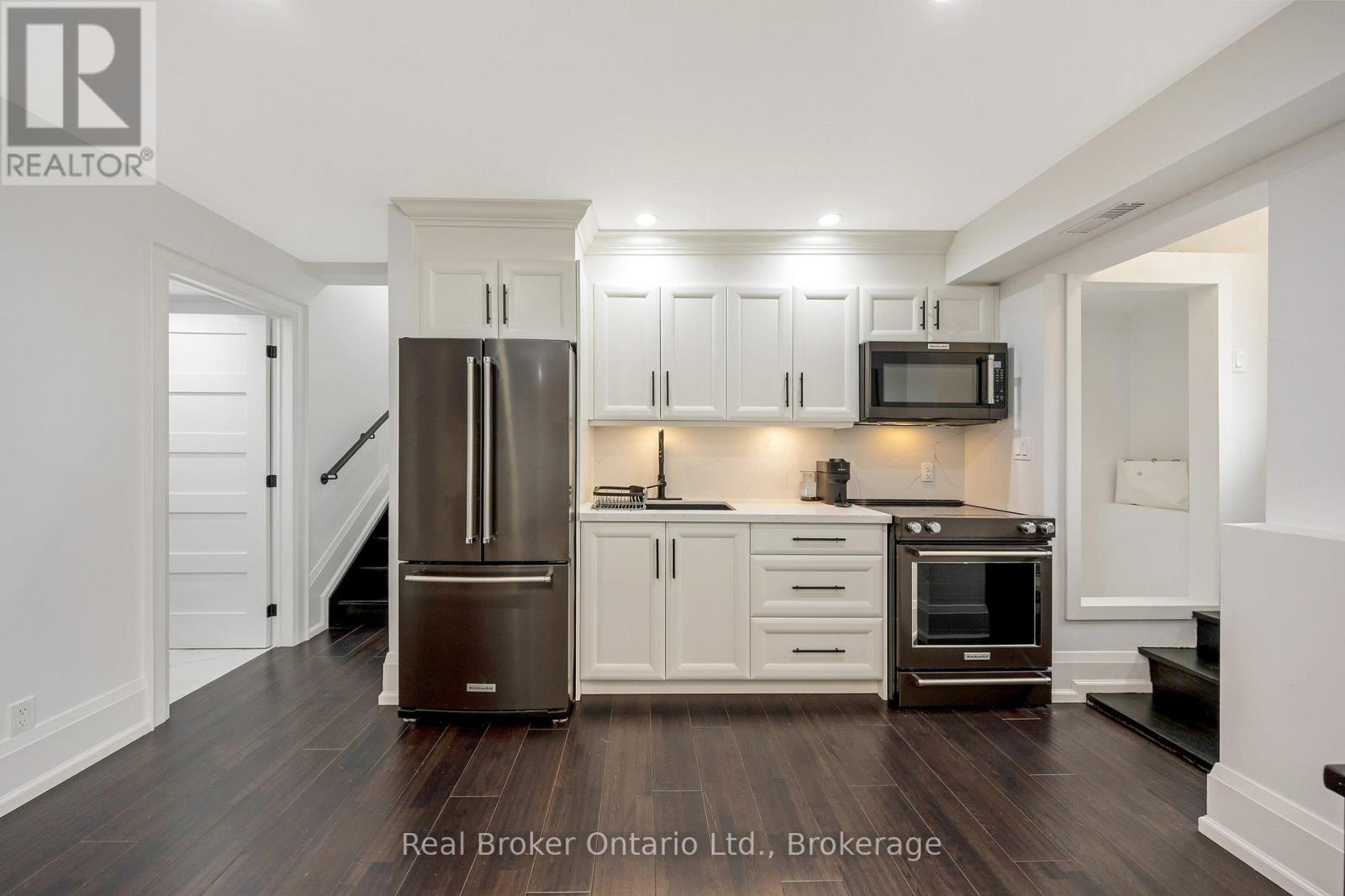 5938 TRAFALGAR ROAD - 32