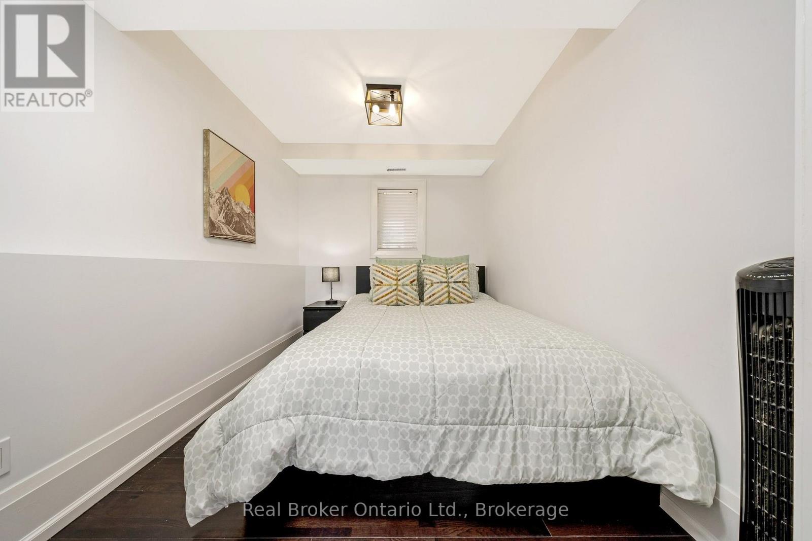 5938 TRAFALGAR ROAD - 38
