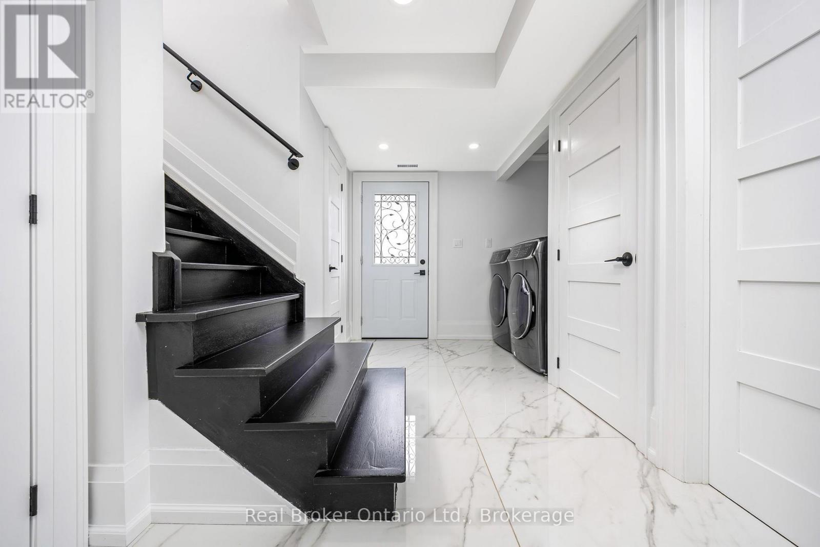 5938 TRAFALGAR ROAD - 6