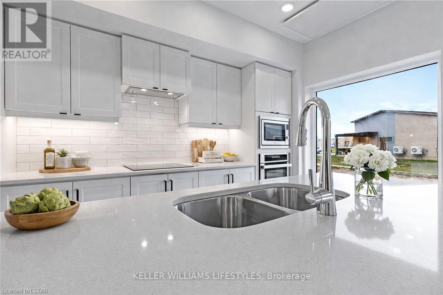 #B106 2082 LUMEN DRIVE - 5
