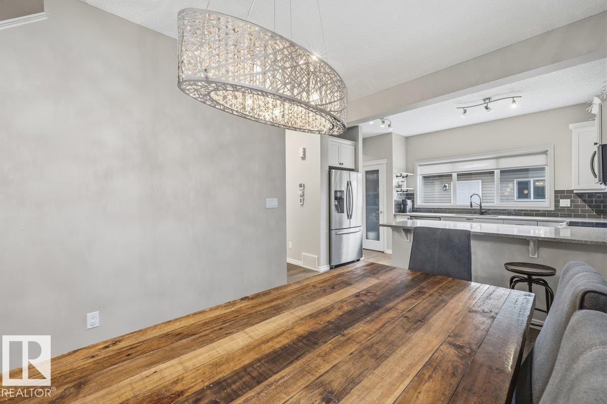 664 SECORD BV NW, Edmonton