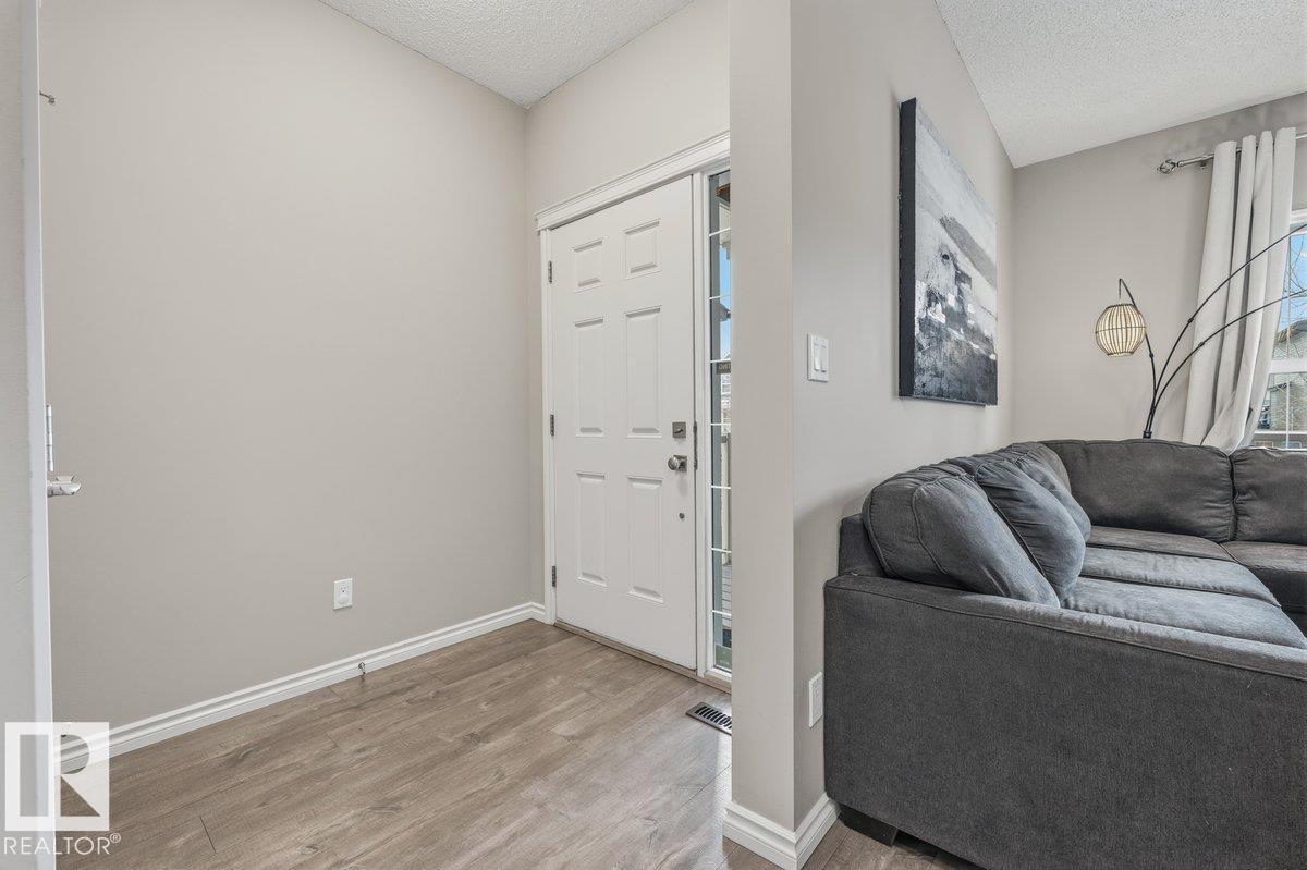 664 SECORD BV NW, Edmonton