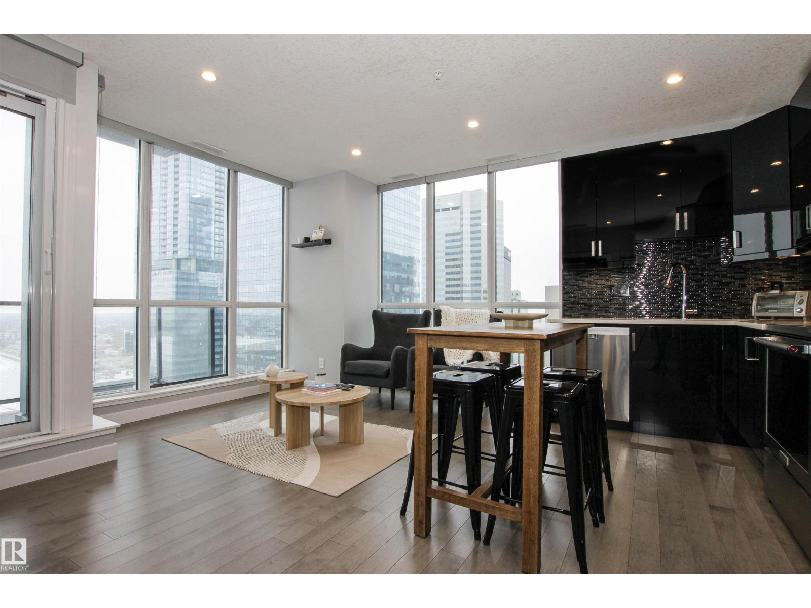 #2003 10238 103 ST NW, Edmonton