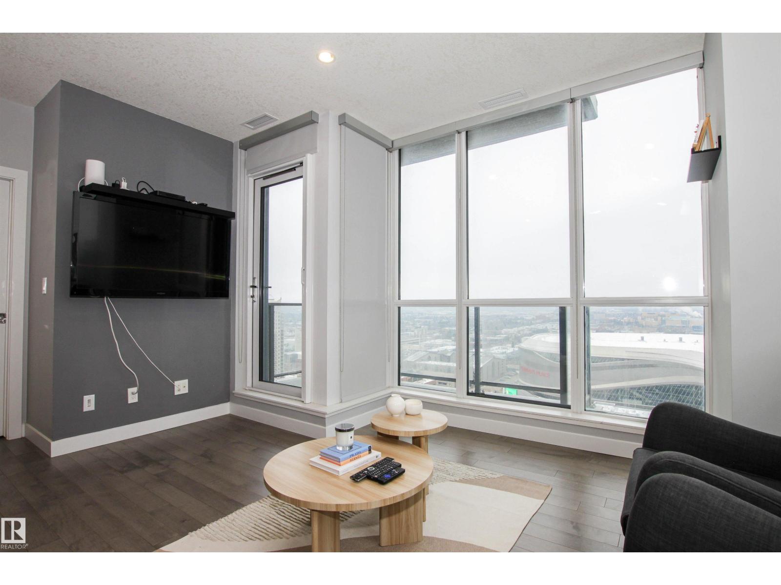 #2003 10238 103 ST NW, Edmonton