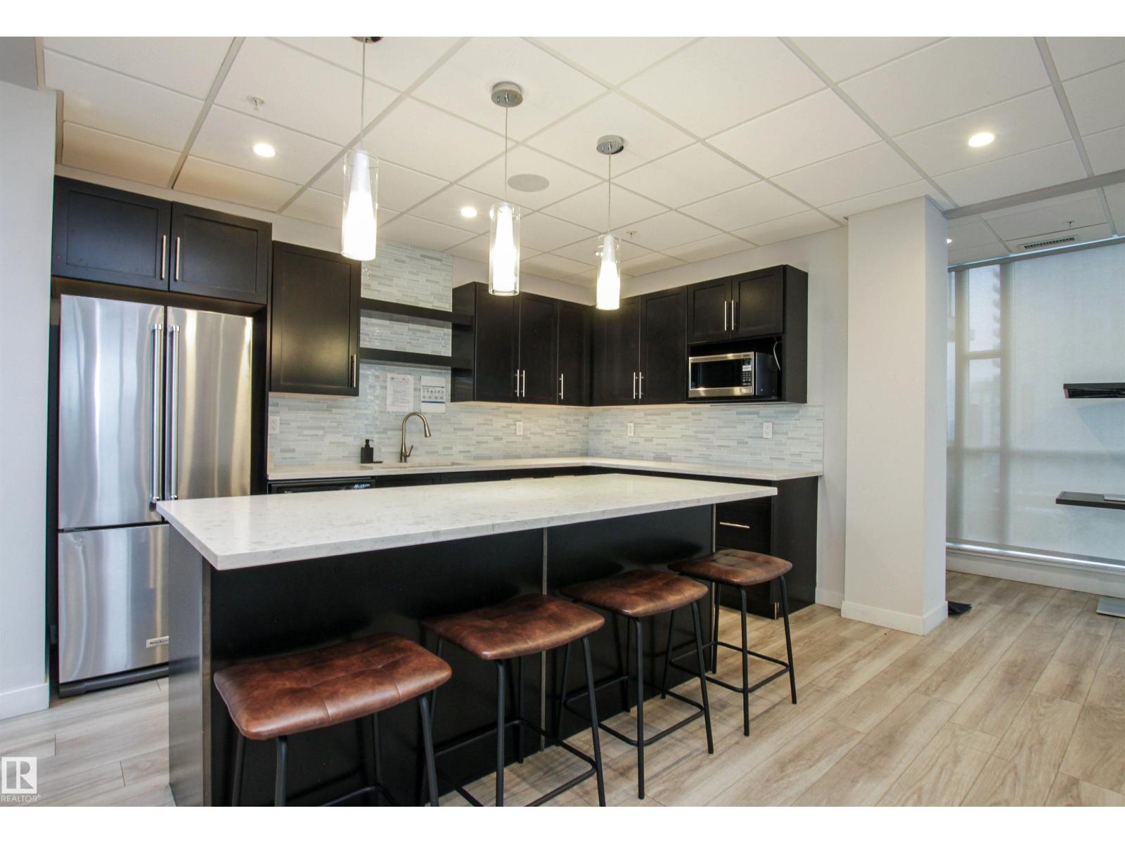 #2003 10238 103 ST NW, Edmonton