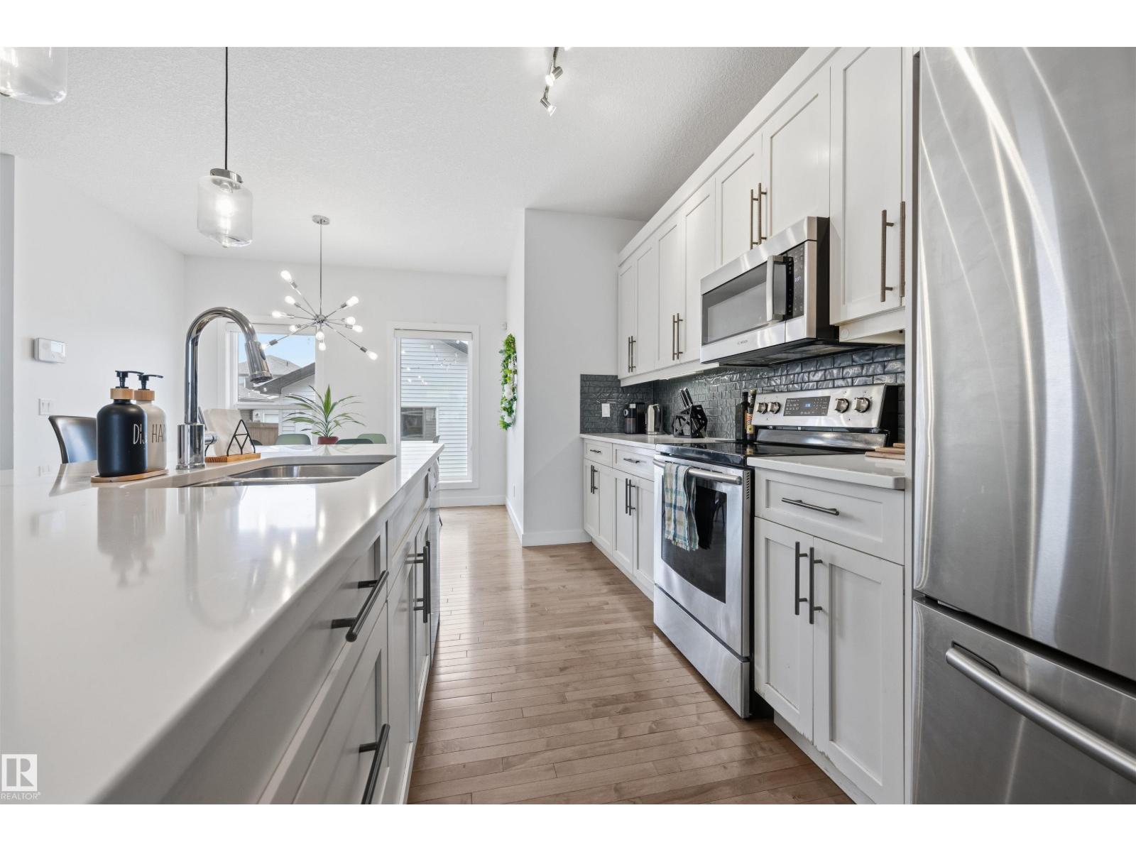 7123 CARDINAL WY SW, Edmonton