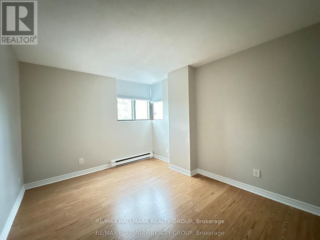 #104 191 PARKDALE AVENUE - 13