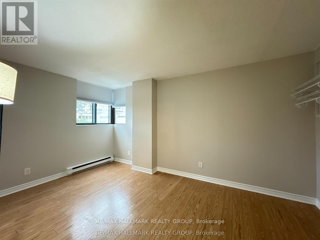 #104 191 PARKDALE AVENUE - 14