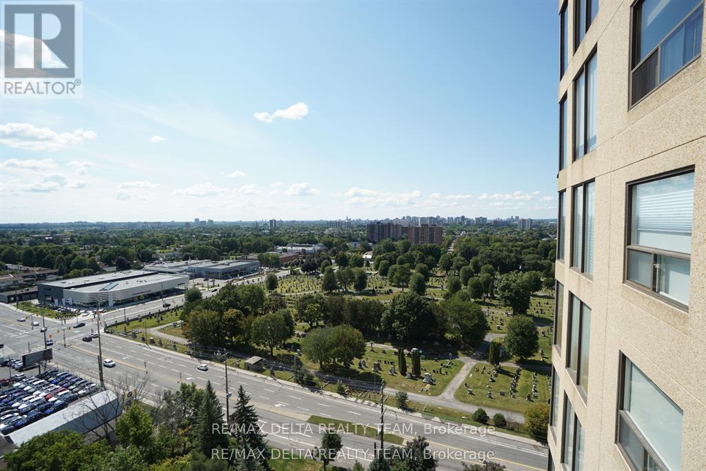 1506 - 545 ST LAURENT BOULEVARD — photo 17