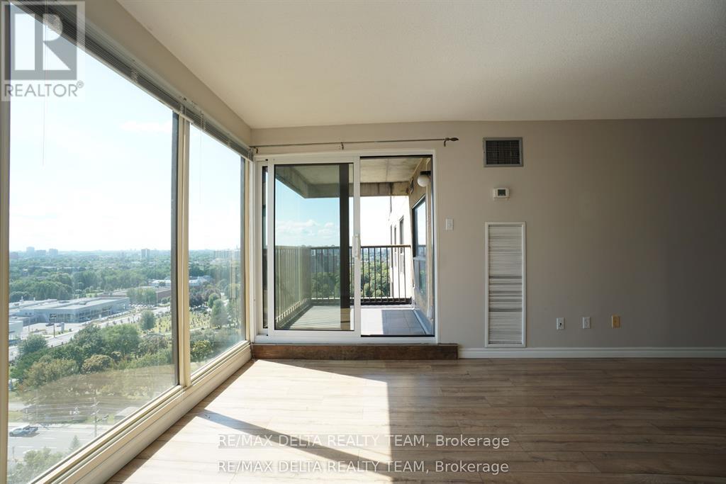 1506 - 545 ST LAURENT BOULEVARD — photo 6