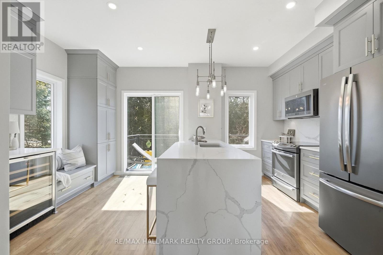 Fully renovated kitchen