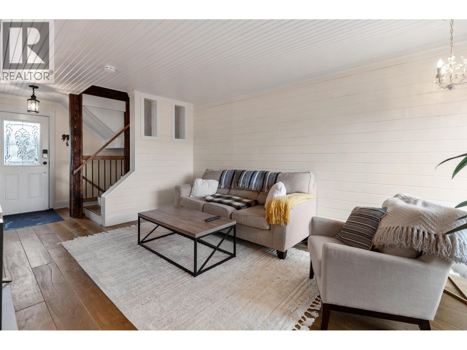 #184 111 TABOR BOULEVARD - 4