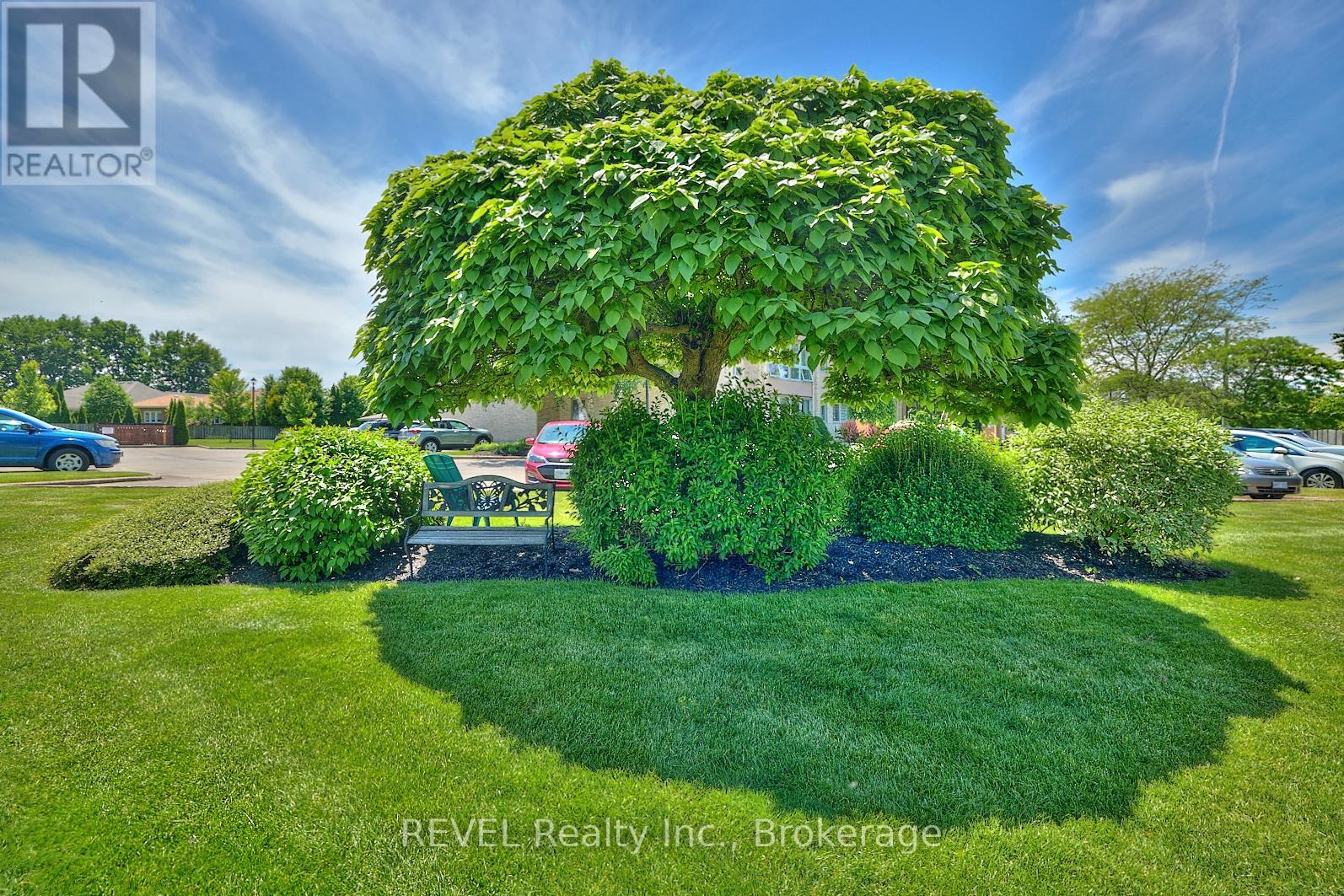 #301 3364 MONTROSE ROAD - 25