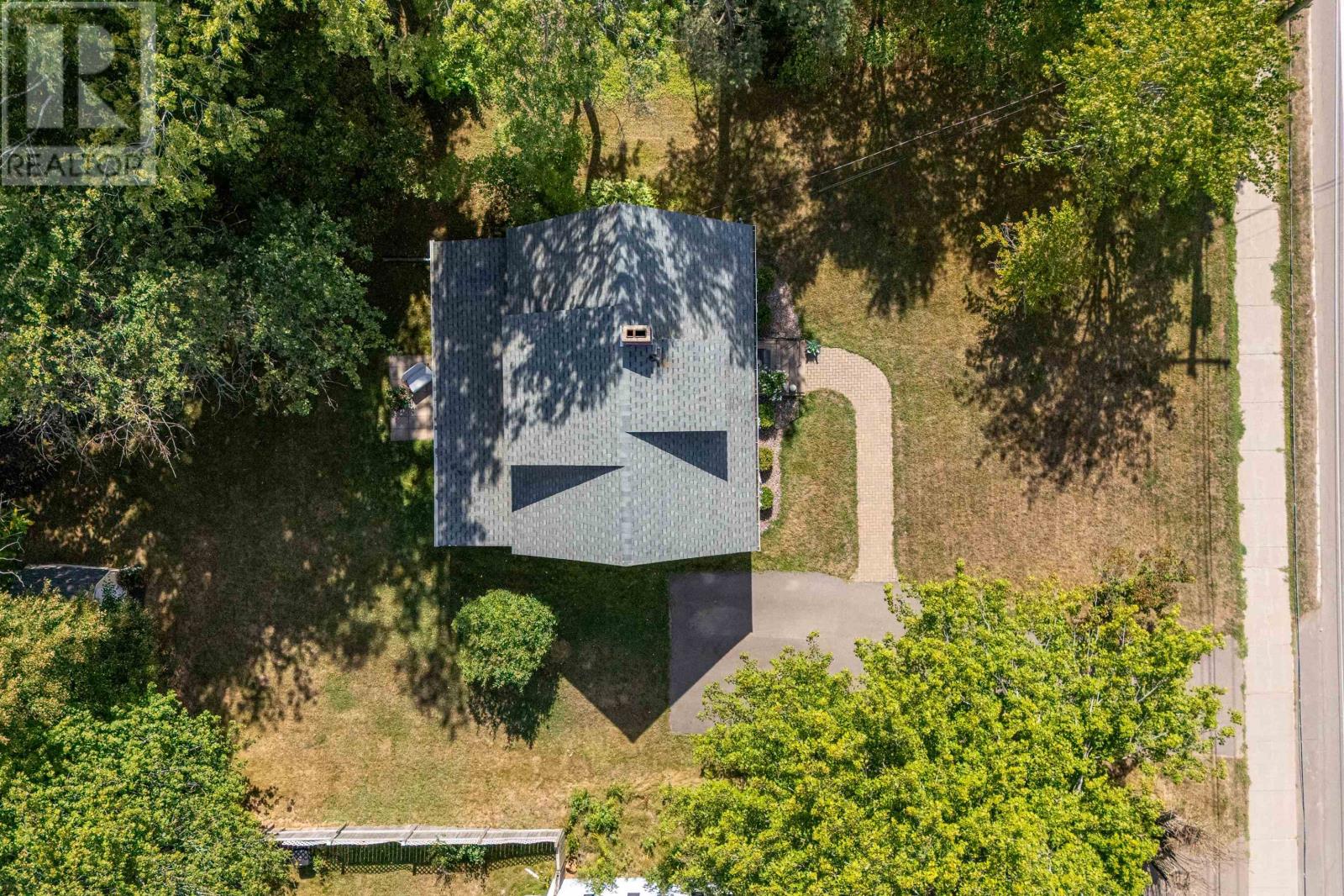 152 MOUNT EDWARD ROAD - 45