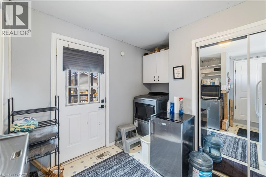 1378 UPPER WELLINGTON Street, Hamilton, Ontario, L9A3S9 — Photo 11