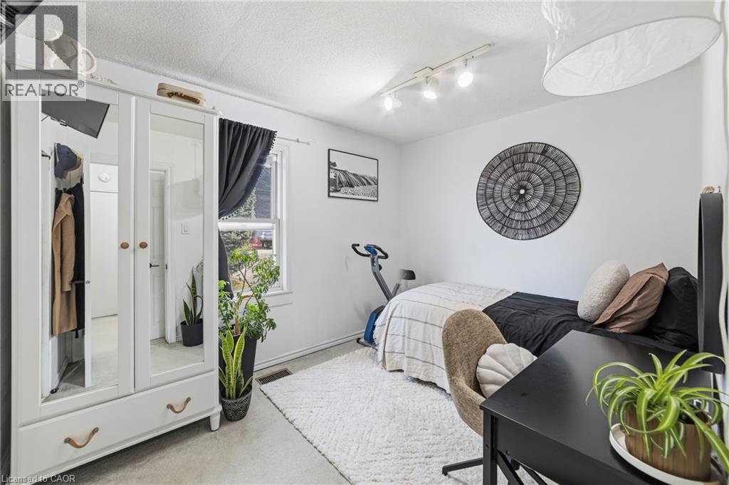 1378 UPPER WELLINGTON Street, Hamilton, Ontario, L9A3S9 — Photo 18