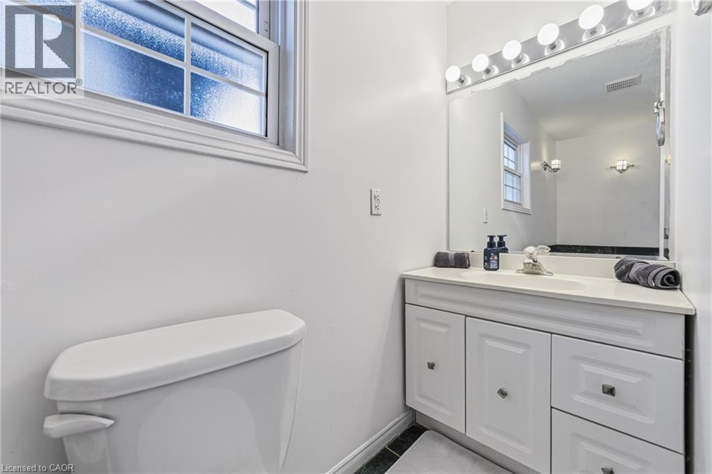 1378 UPPER WELLINGTON Street, Hamilton, Ontario, L9A3S9 — Photo 24