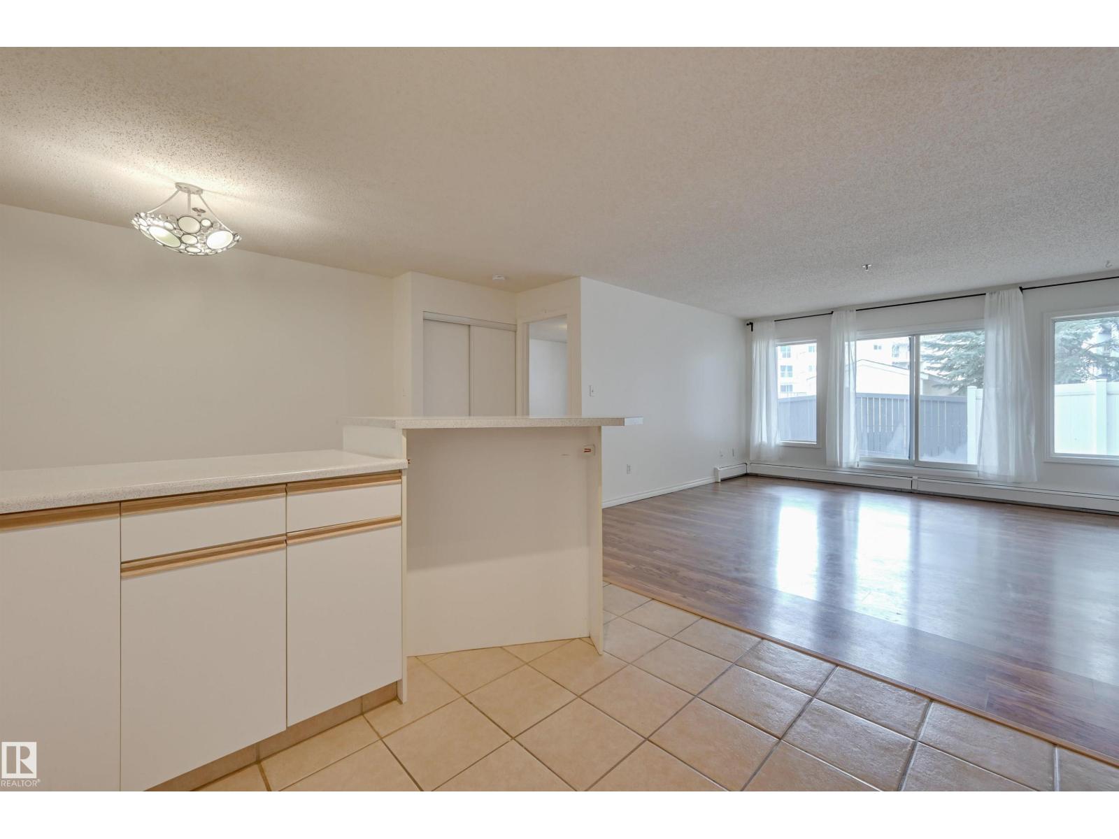 #106 11915 106 AV NW, Edmonton