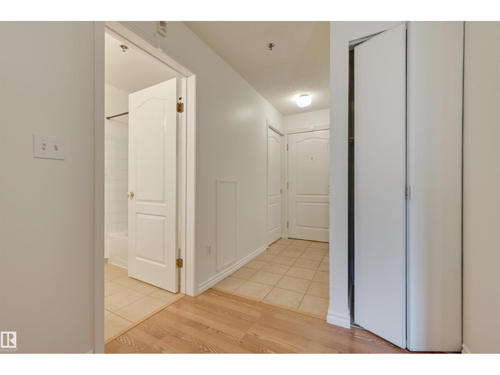 #106 11915 106 AV NW, Edmonton