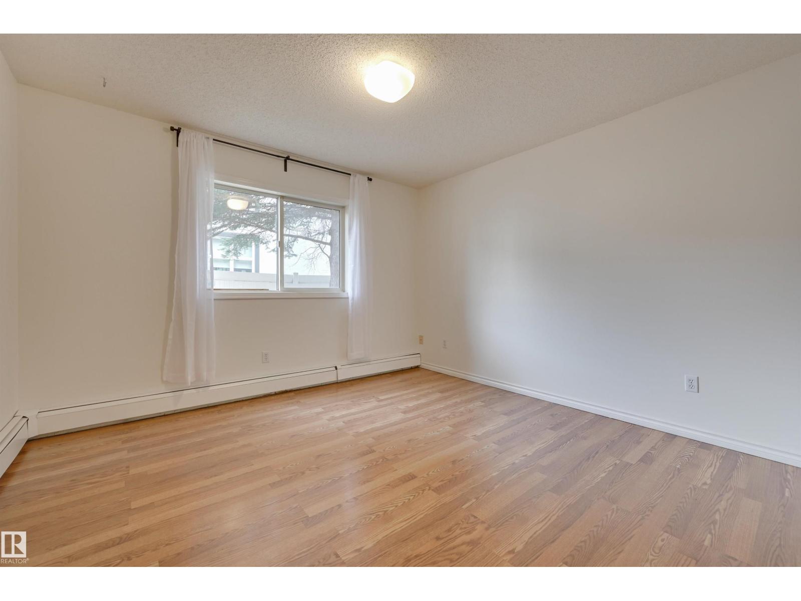 #106 11915 106 AV NW, Edmonton