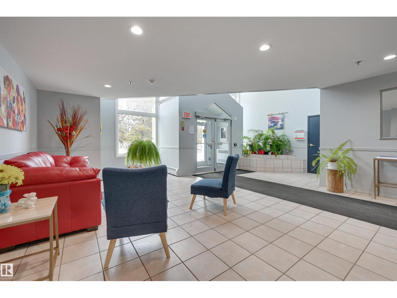 #106 11915 106 AV NW, Edmonton