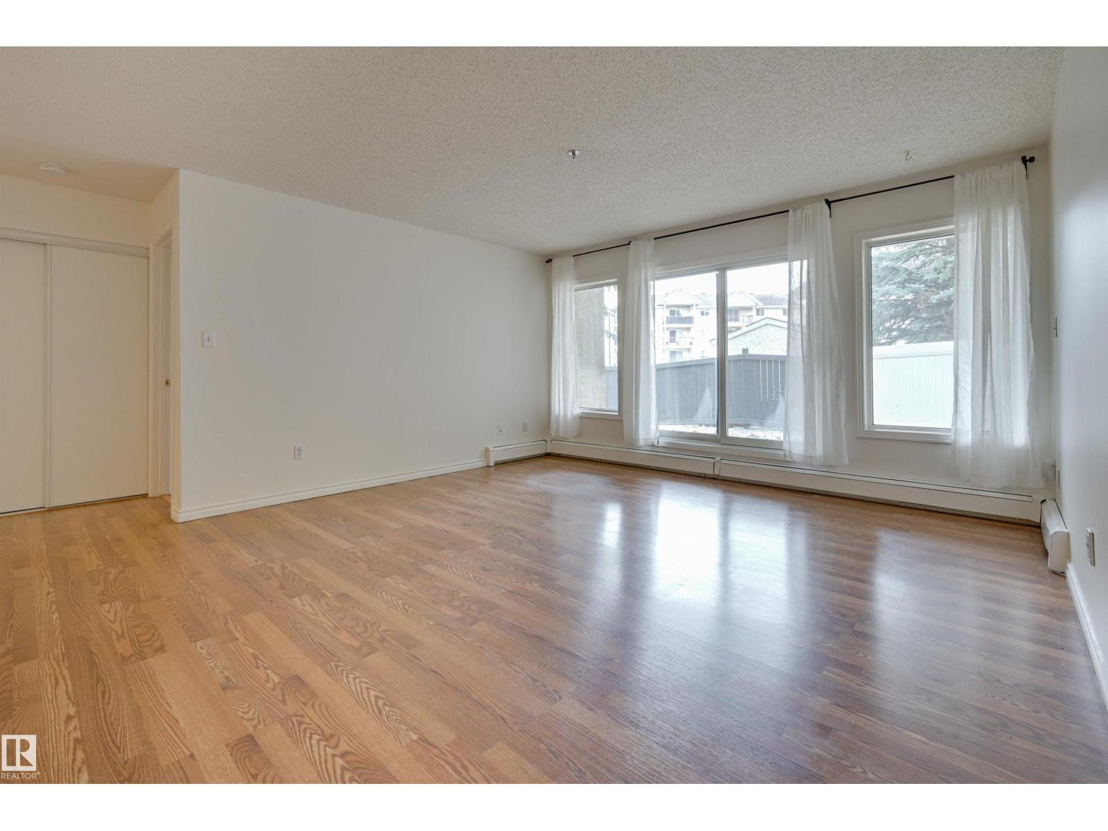 #106 11915 106 AV NW, Edmonton