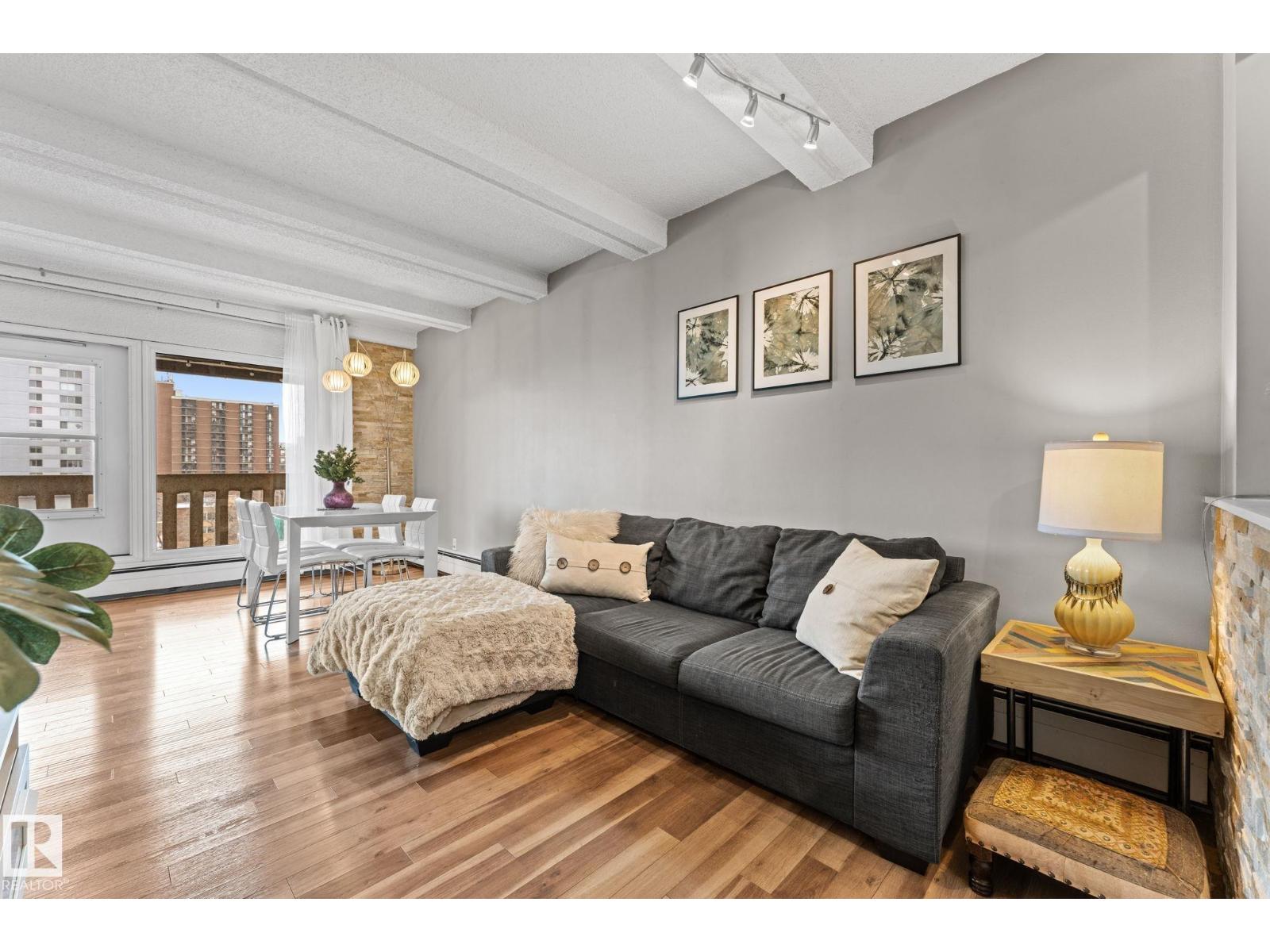 #1911 9918 101 ST NW, Edmonton