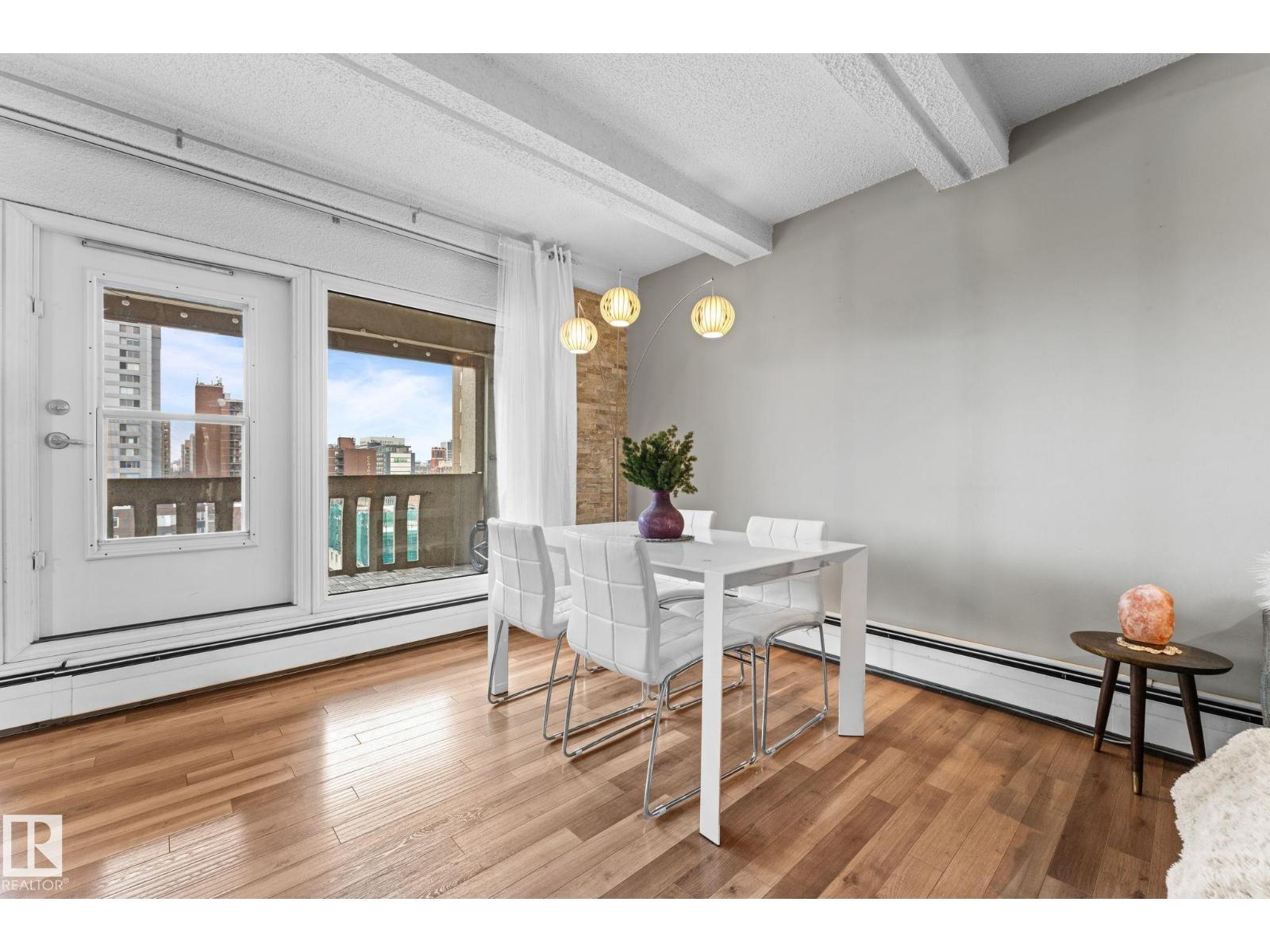 #1911 9918 101 ST NW, Edmonton