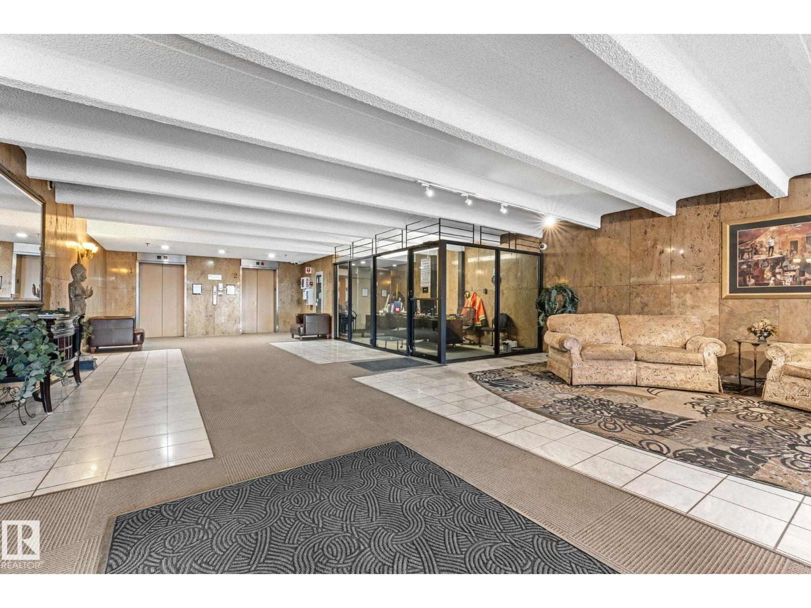 #1911 9918 101 ST NW, Edmonton