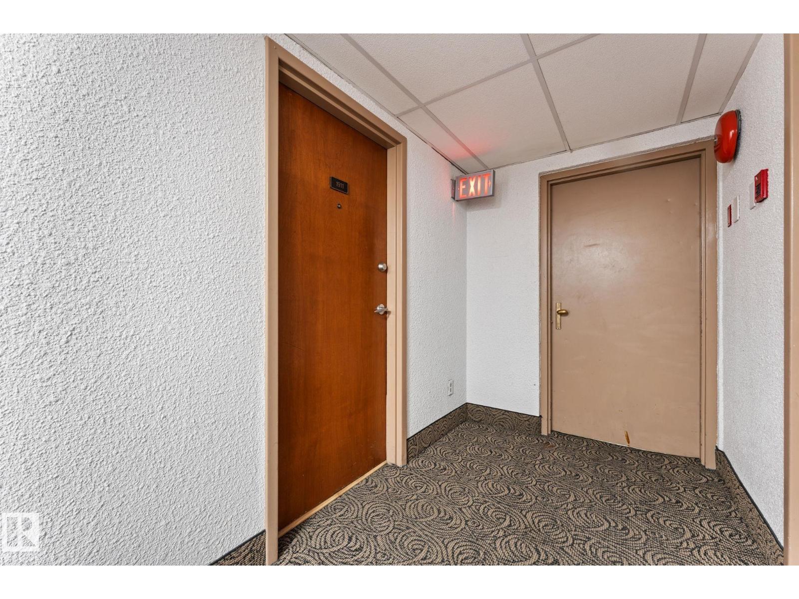 #1911 9918 101 ST NW, Edmonton