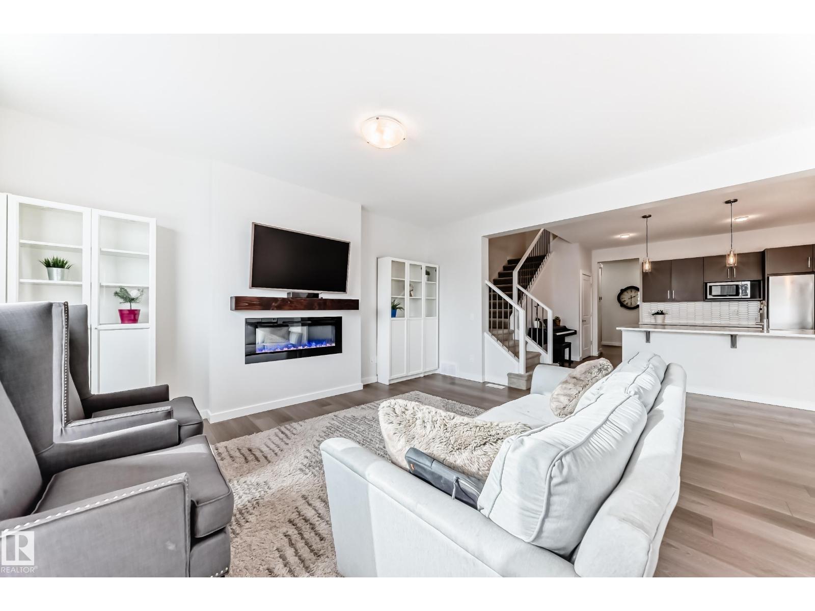 2935 CHOKECHERRY CM SW, Edmonton