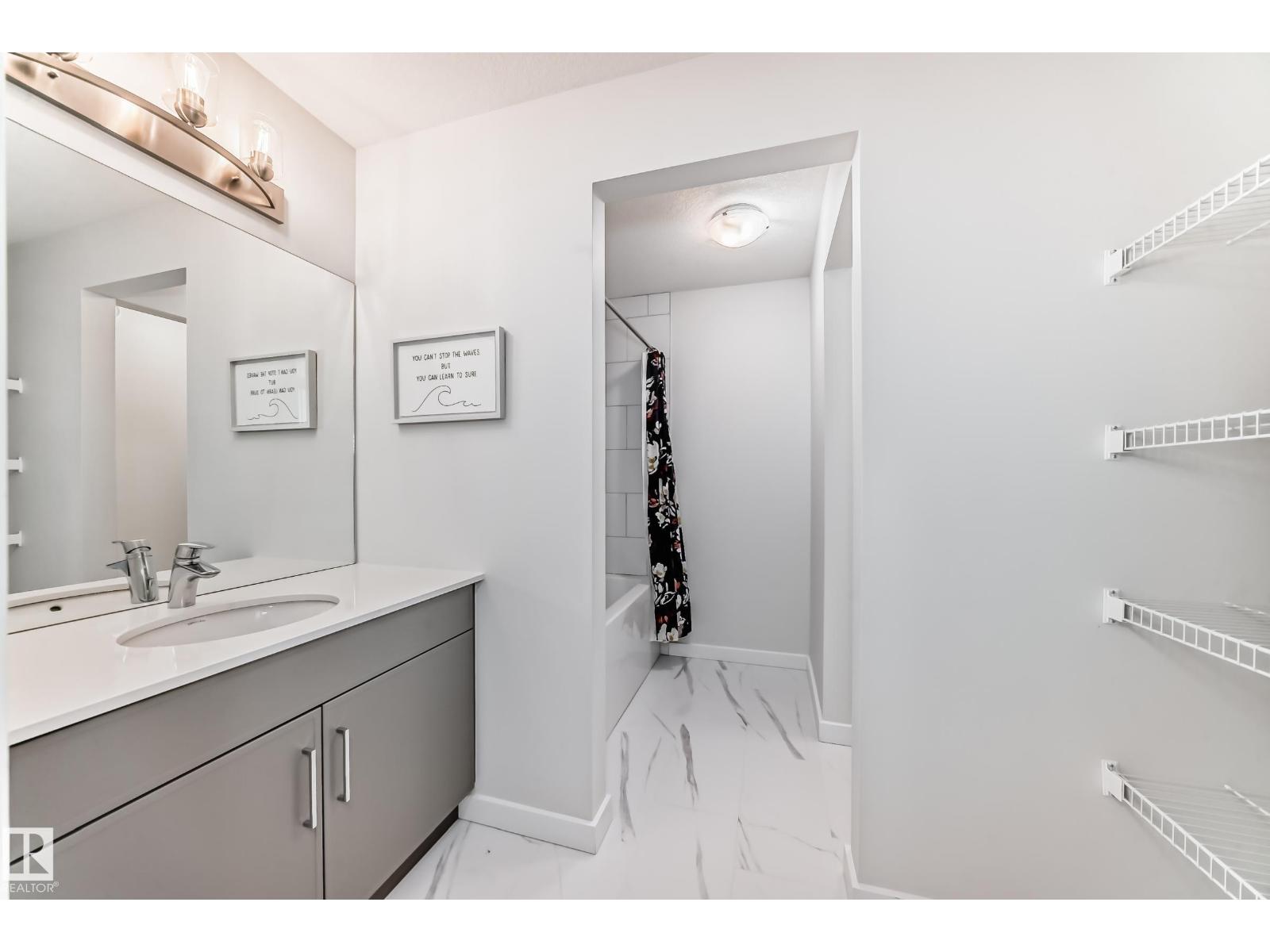 2935 CHOKECHERRY CM SW, Edmonton