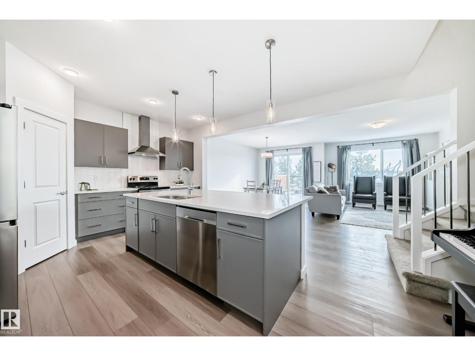 2935 CHOKECHERRY CM SW, Edmonton