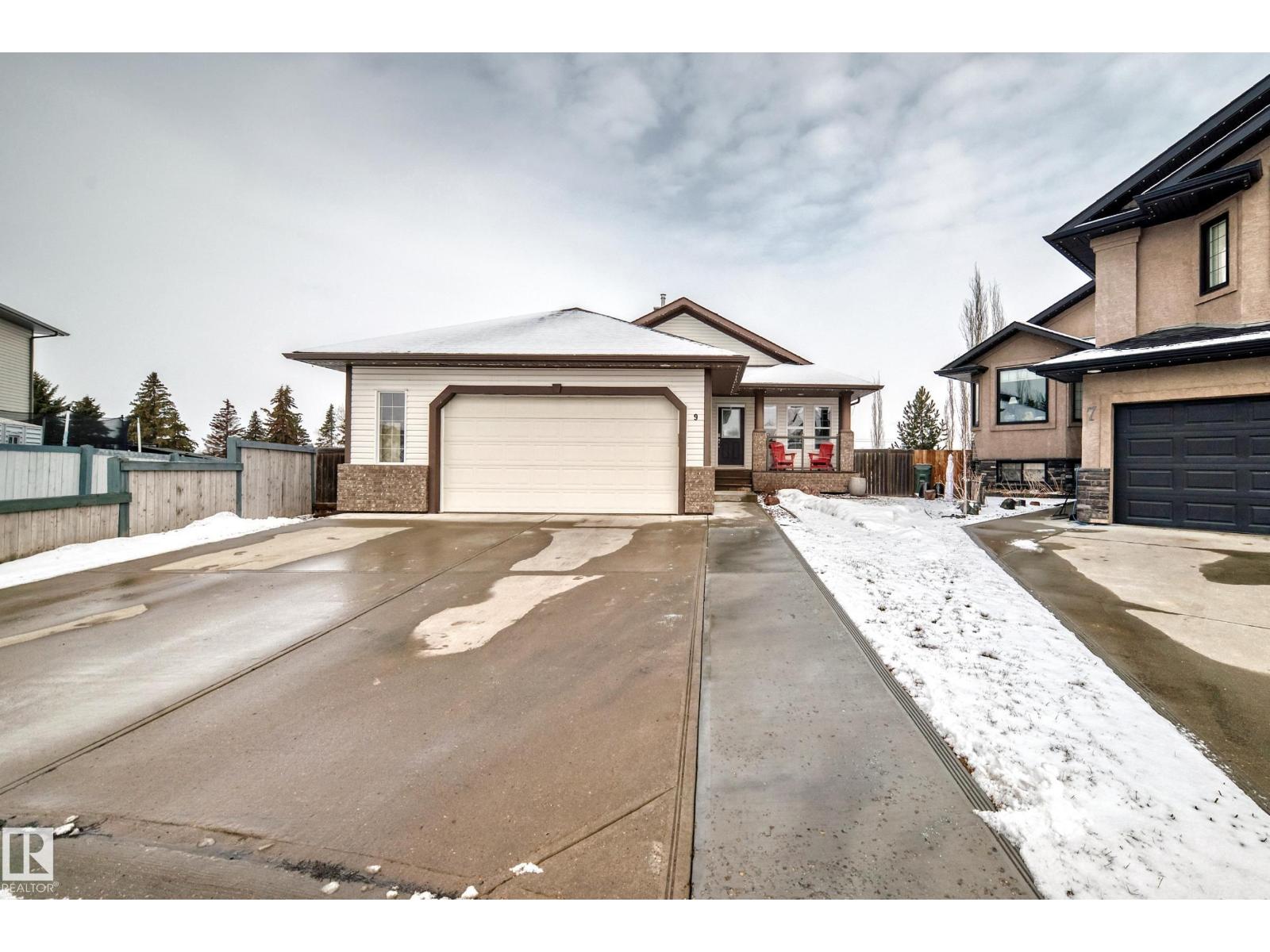 9 Linksview CV, Spruce Grove