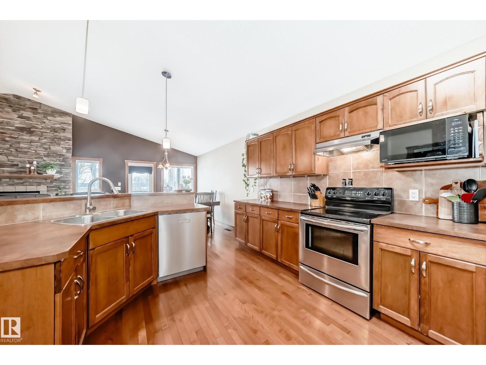 9 Linksview CV, Spruce Grove