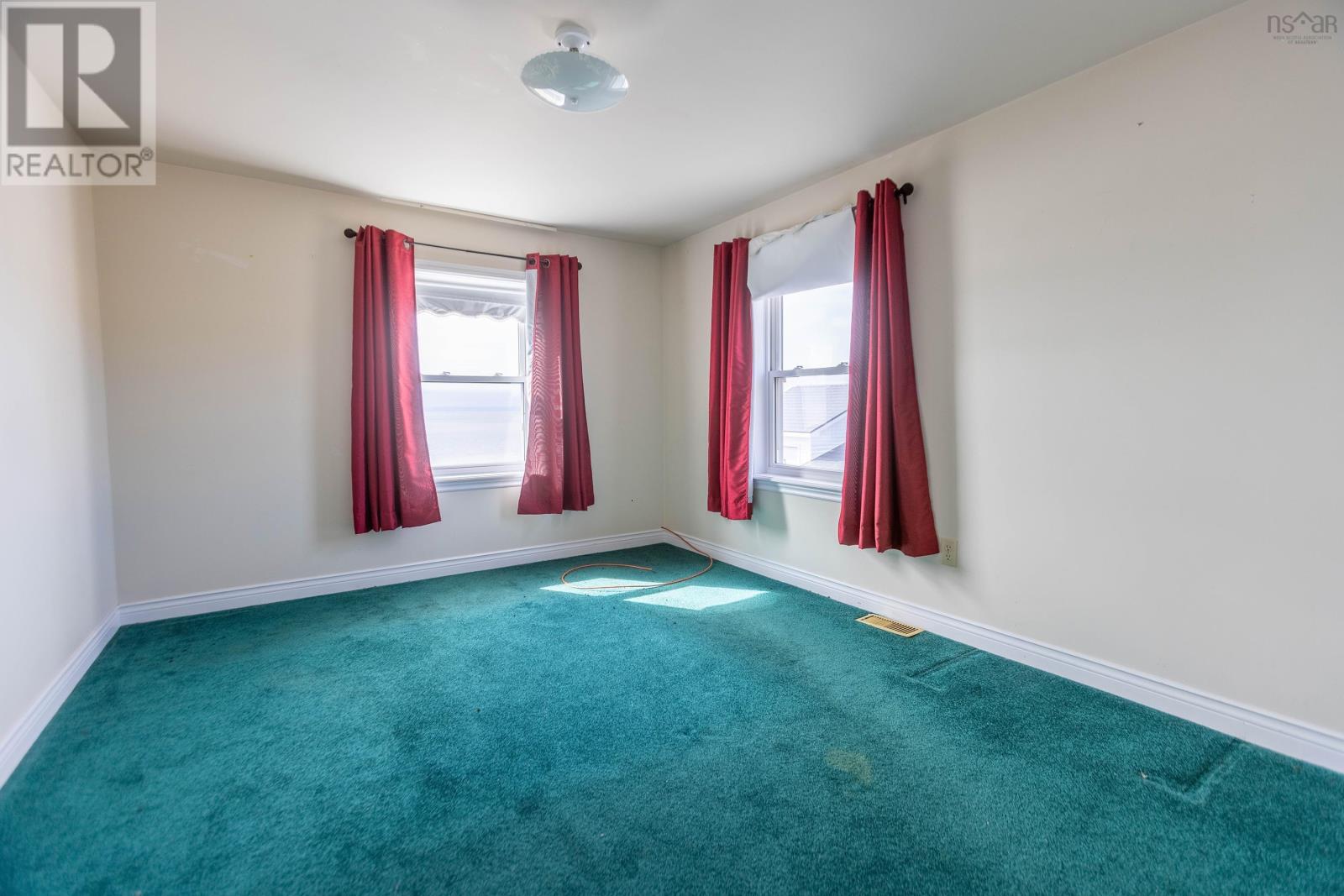 Property 28 of 49 of 8002 Highway 209