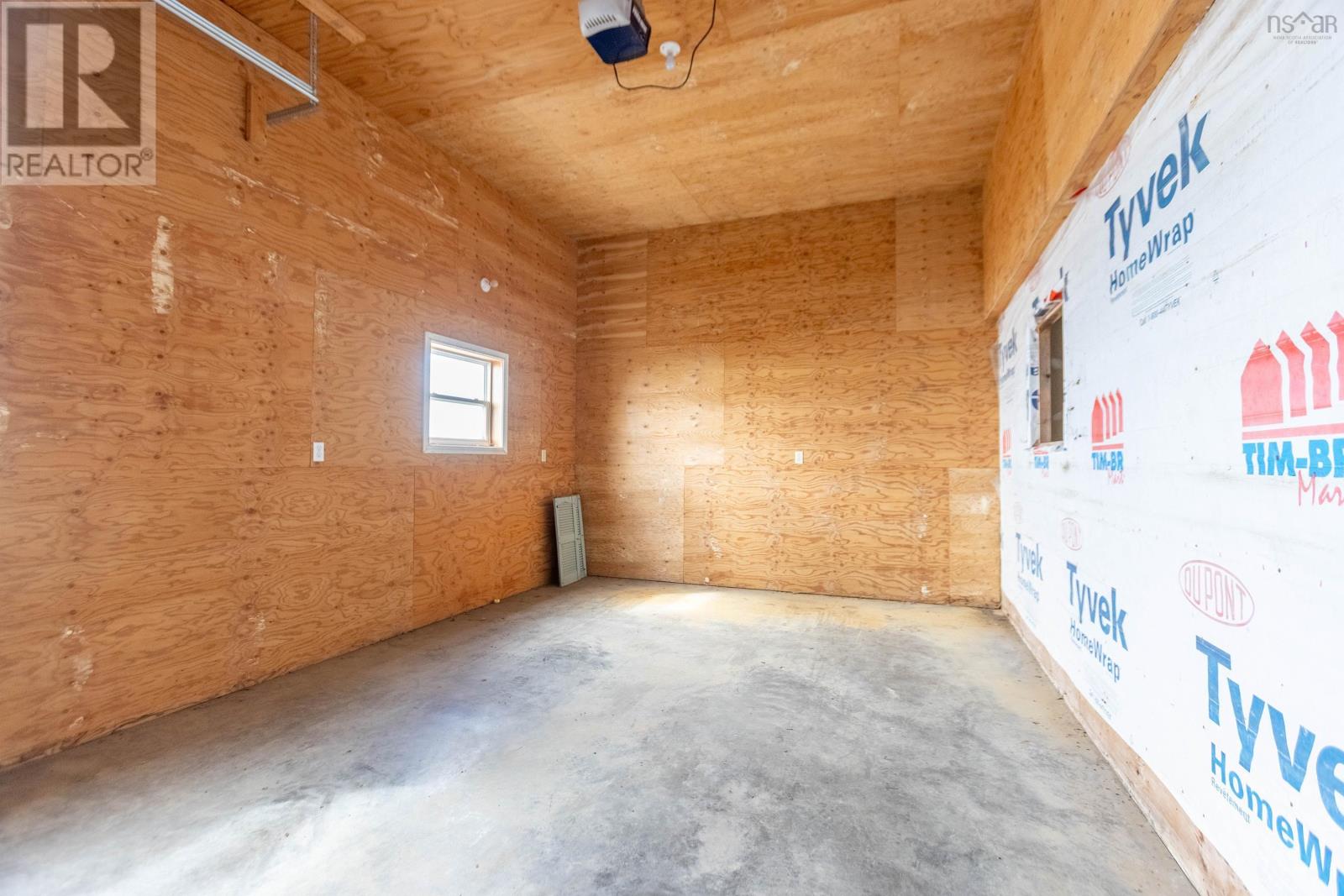 Property 34 of 49 of 8002 Highway 209