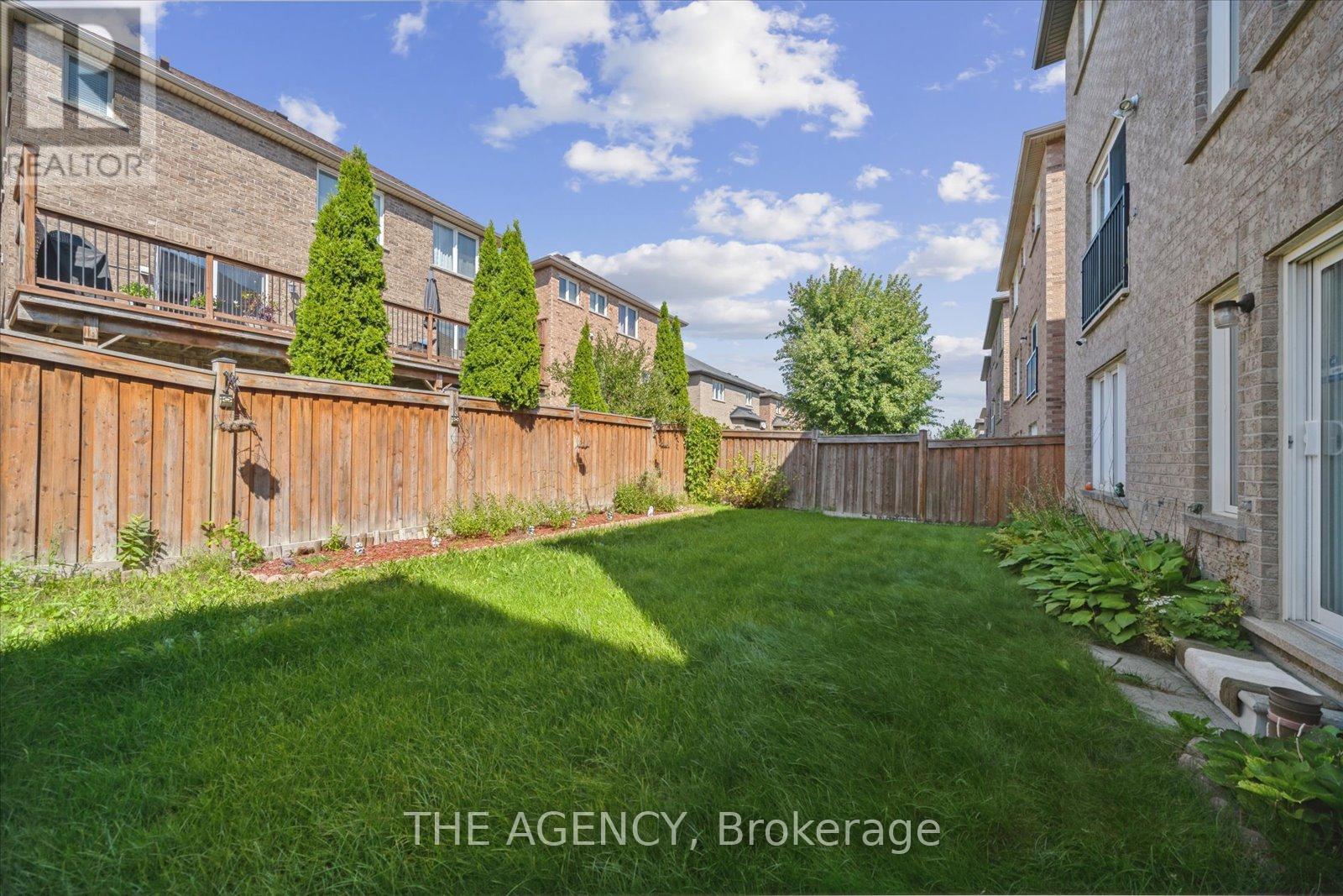 32 TIMNA CRESCENT - 30