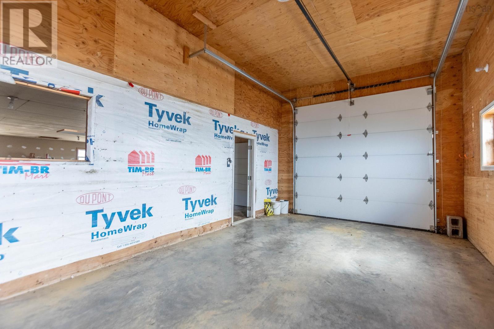 Property 35 of 49 of 8002 Highway 209