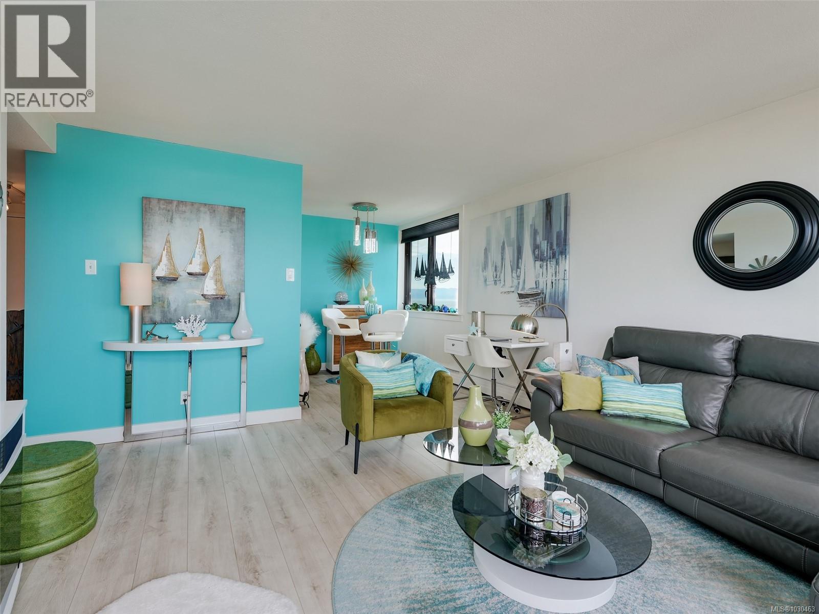 #1401 647 MICHIGAN ST - 3